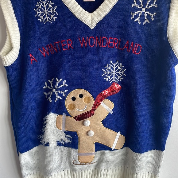 Holiday Sweater Vest with Ice Skating Gingerbread Cookie and Sequin Scarf Size L - Picture 2 of 6